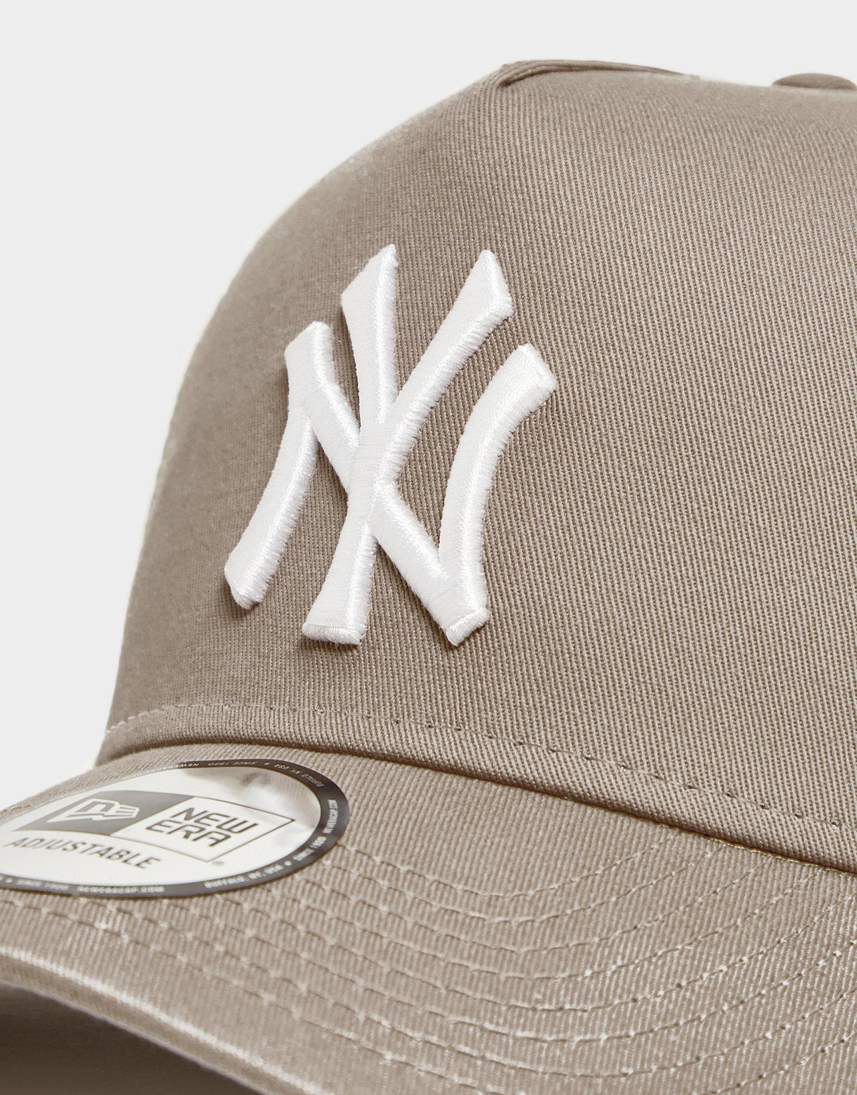 MLB New York Yankees Snapback Trucker Cap