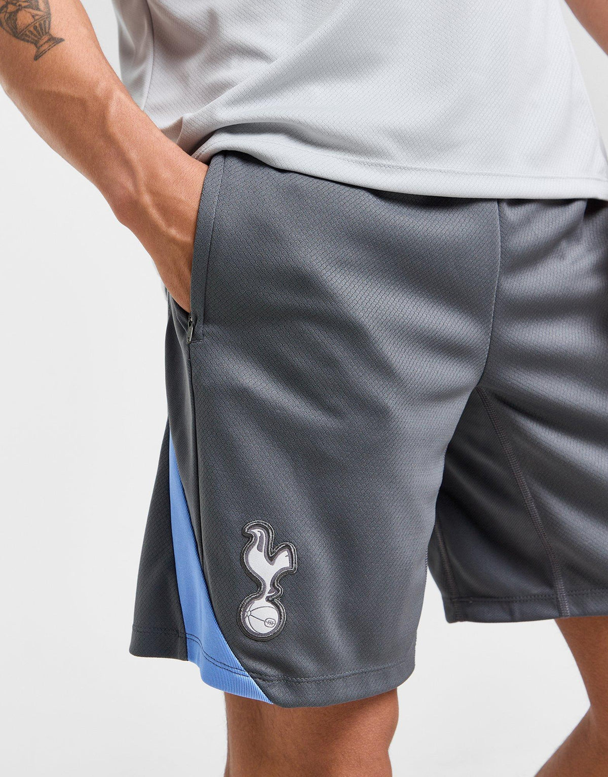 Tottenham Hotspur FC Strike Shorts