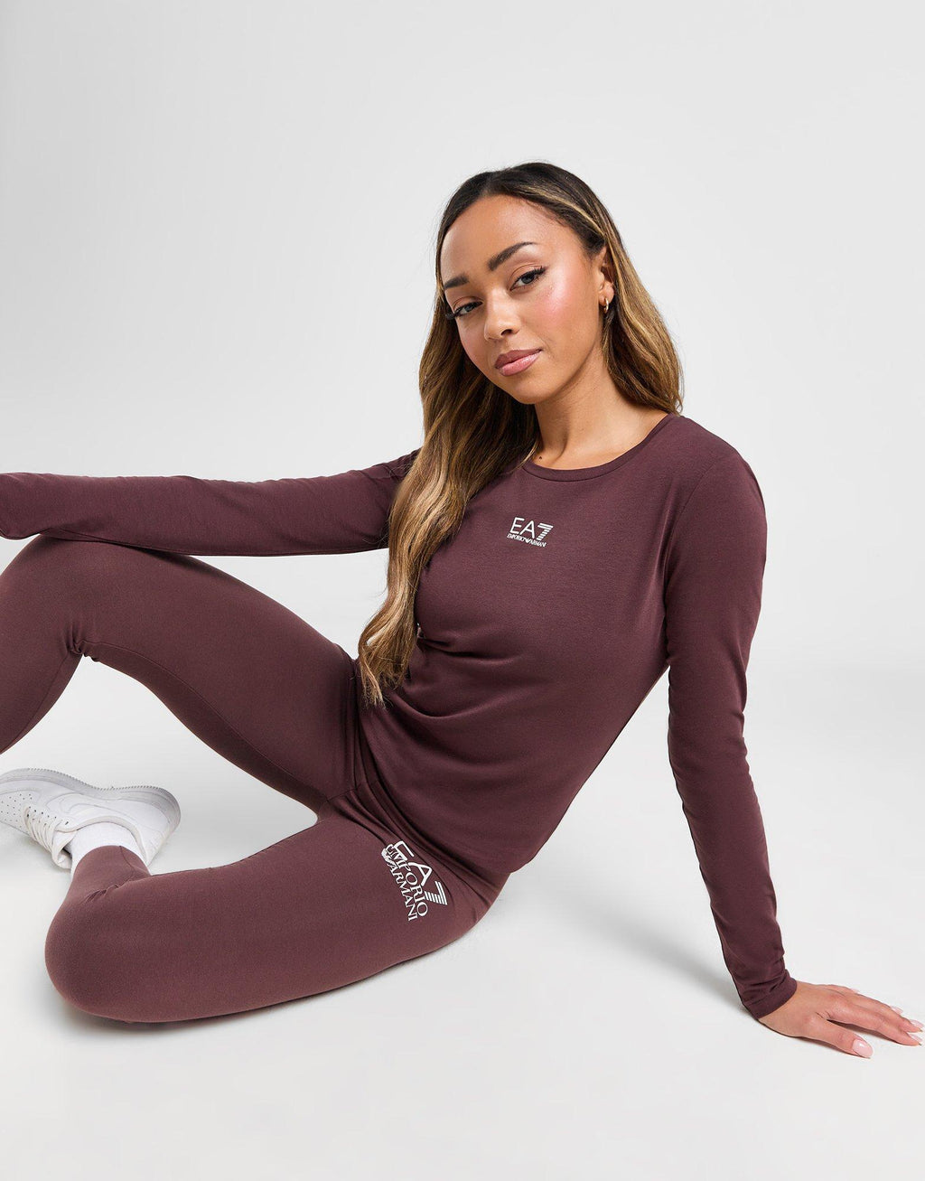 Essential Logo Long Sleeve T-Shirt