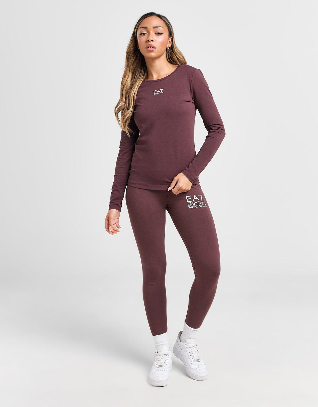 Essential Logo Long Sleeve T-Shirt