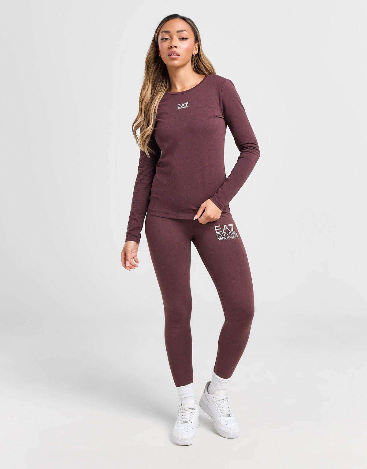 Essential Logo Long Sleeve T-Shirt