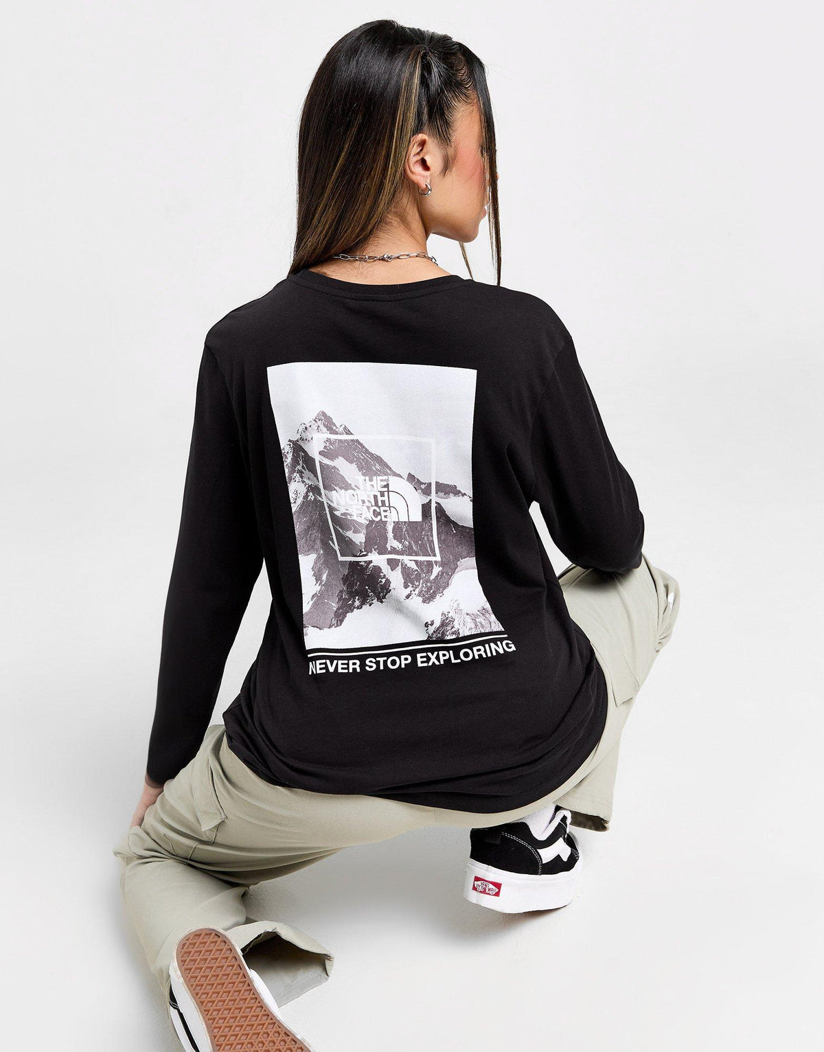 Outline Mountain Long-Sleeved T-Shirt