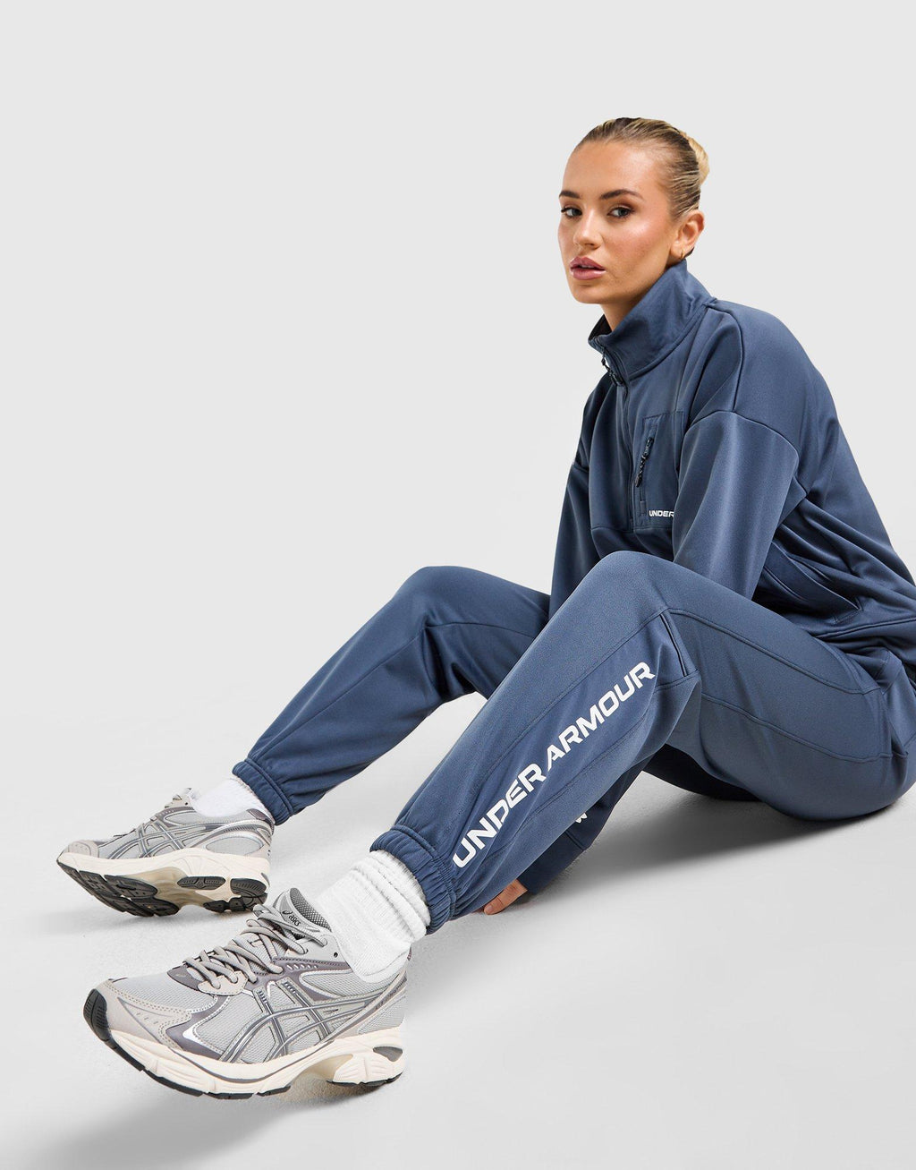 UA Armour Woven Joggers