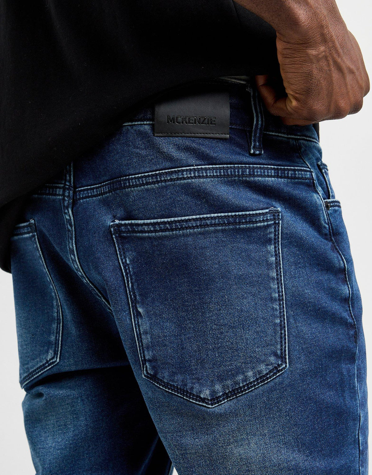 Core Slim Jeans