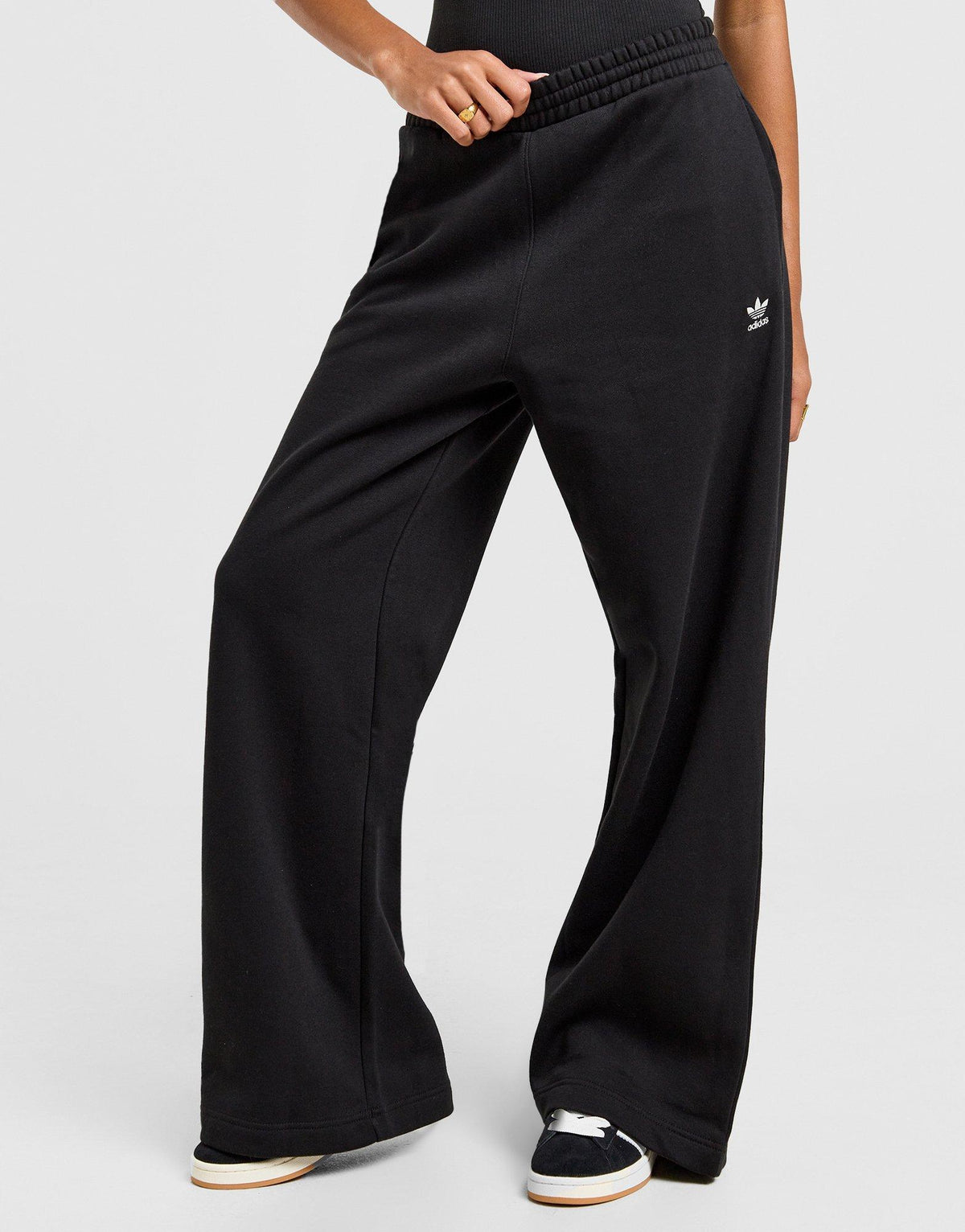 Essential Wide Joggers
