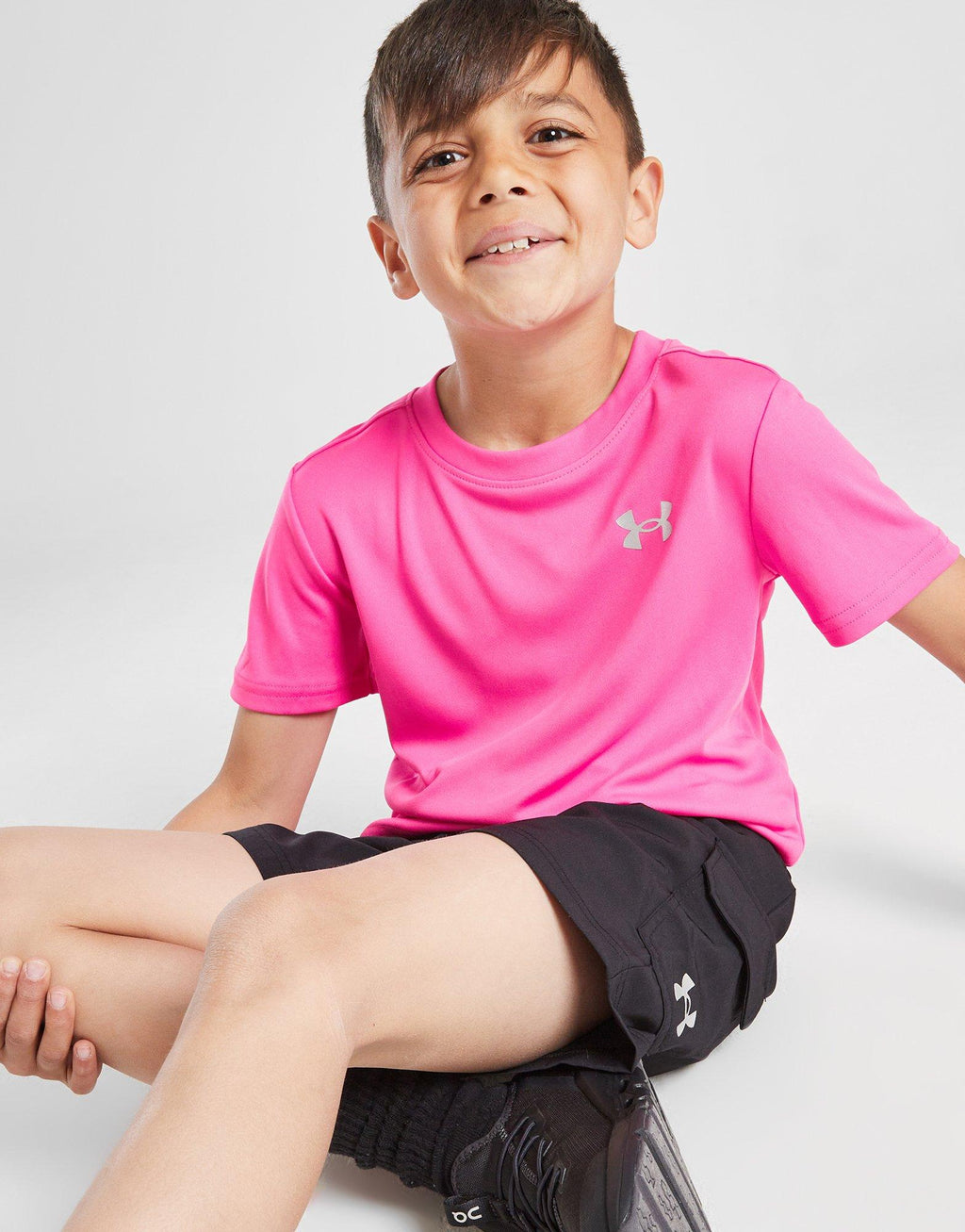 UA Tech T-Shirt/Woven Cargo Shorts Set Children