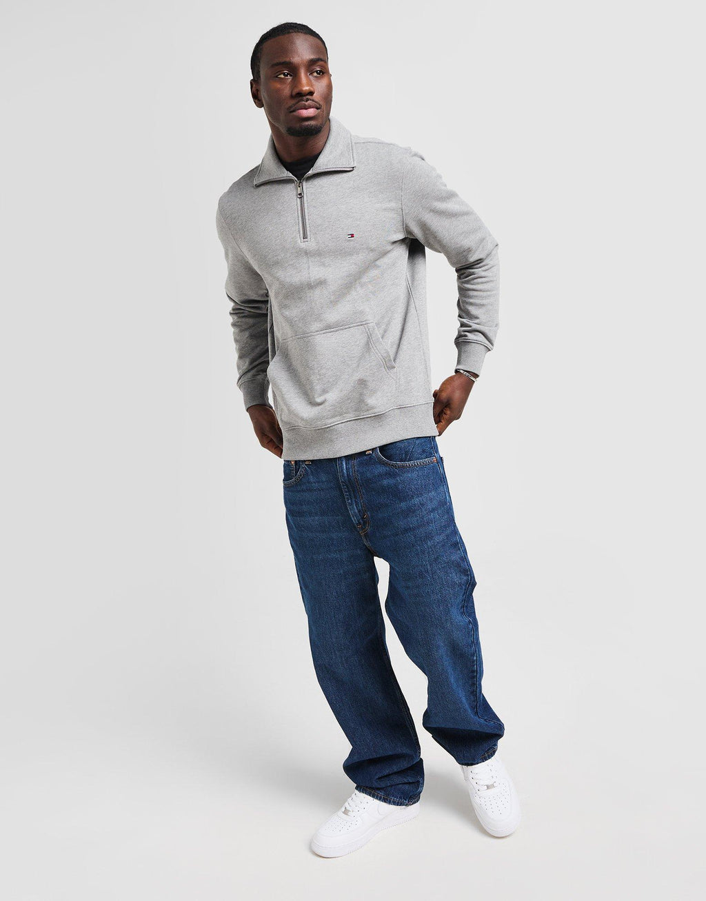 1/2 Zip Small Flag Sweatshirt