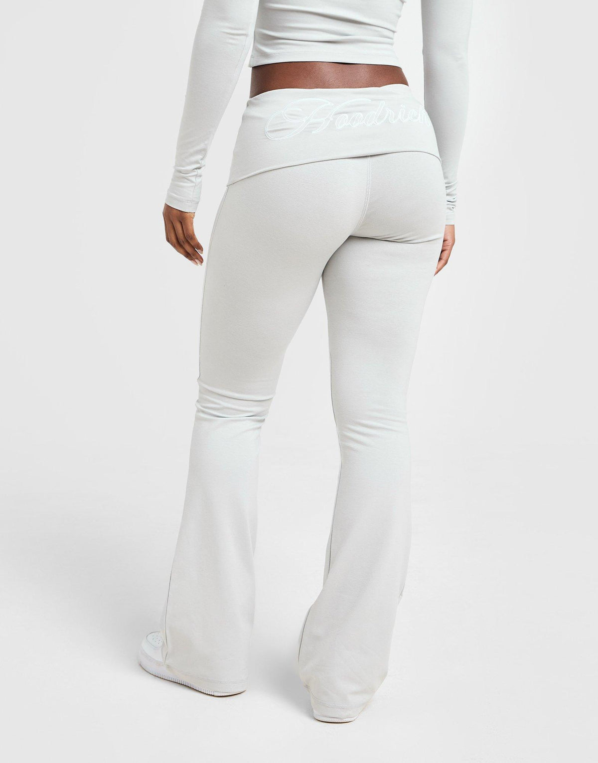 Poise Flare Leggings