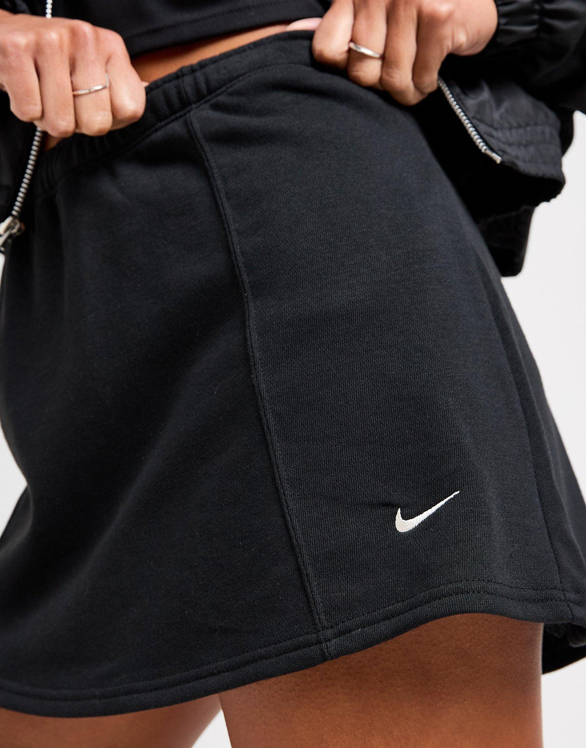 Essential Chill Skort