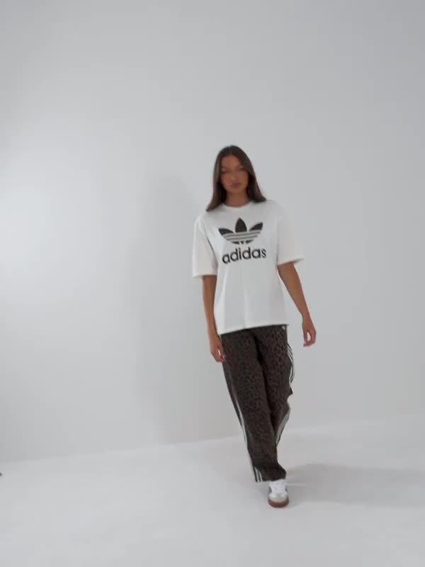 Leopard Print Trefoil Boyfriend T-Shirt