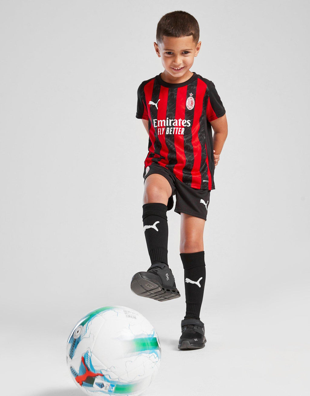 AC Milan 2025/26 Kit Children's