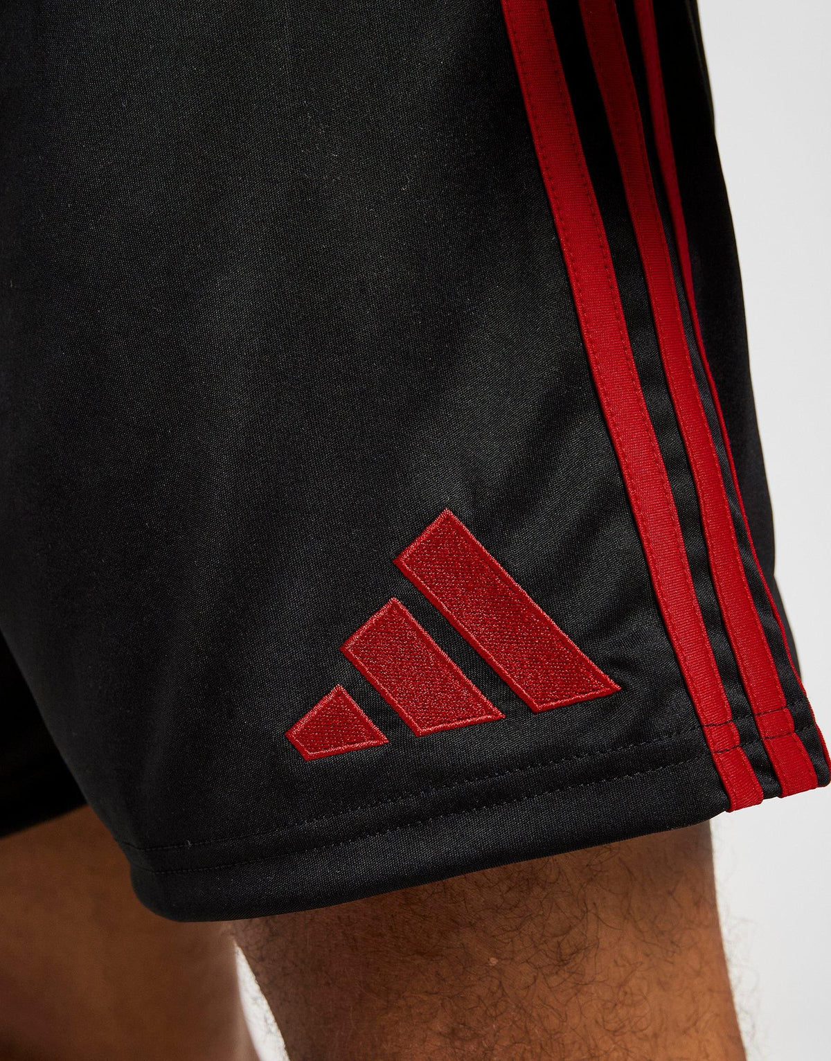 Liverpool FC 2025/26 Away Shorts