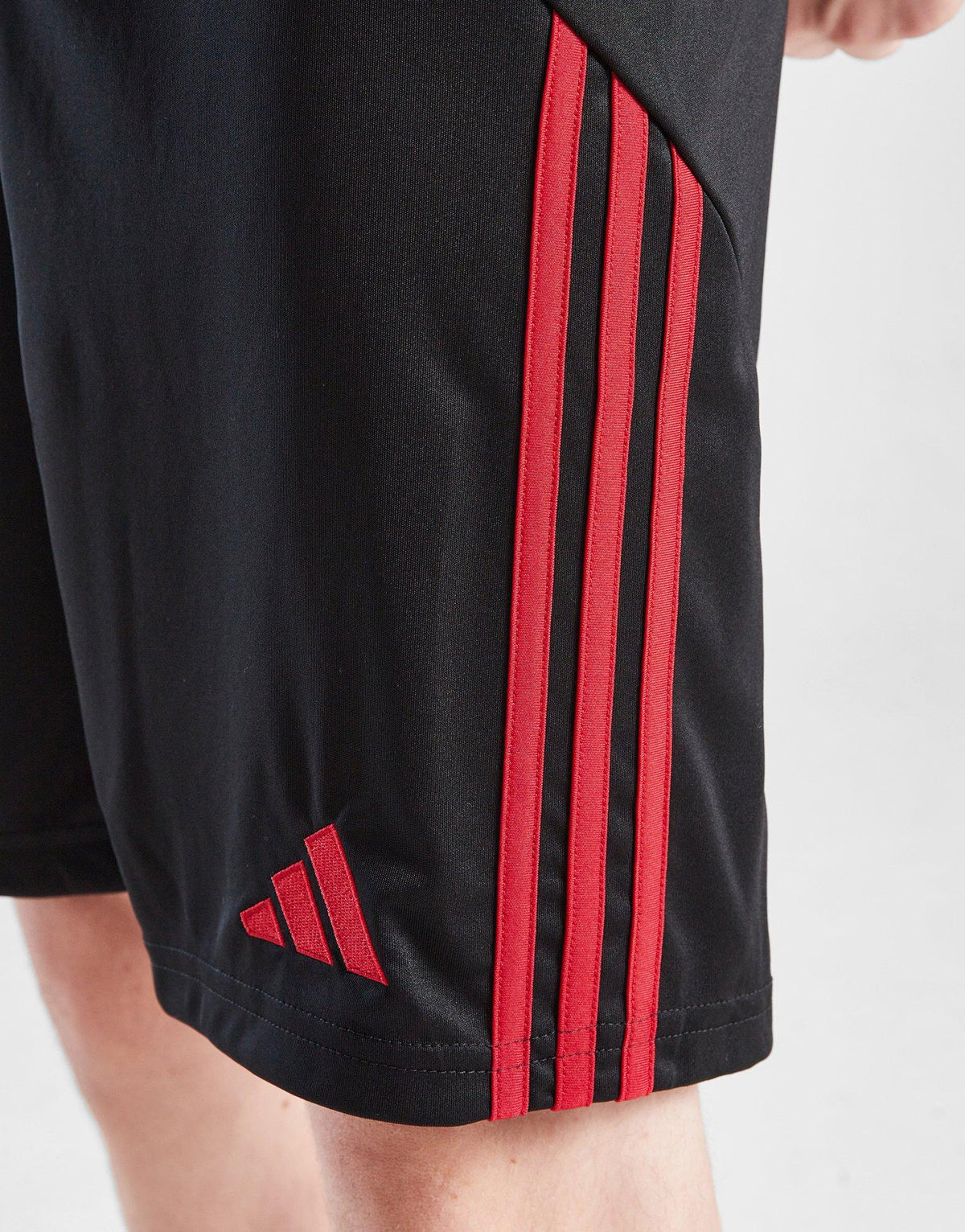 Liverpool FC 2025/26 Away Shorts Junior