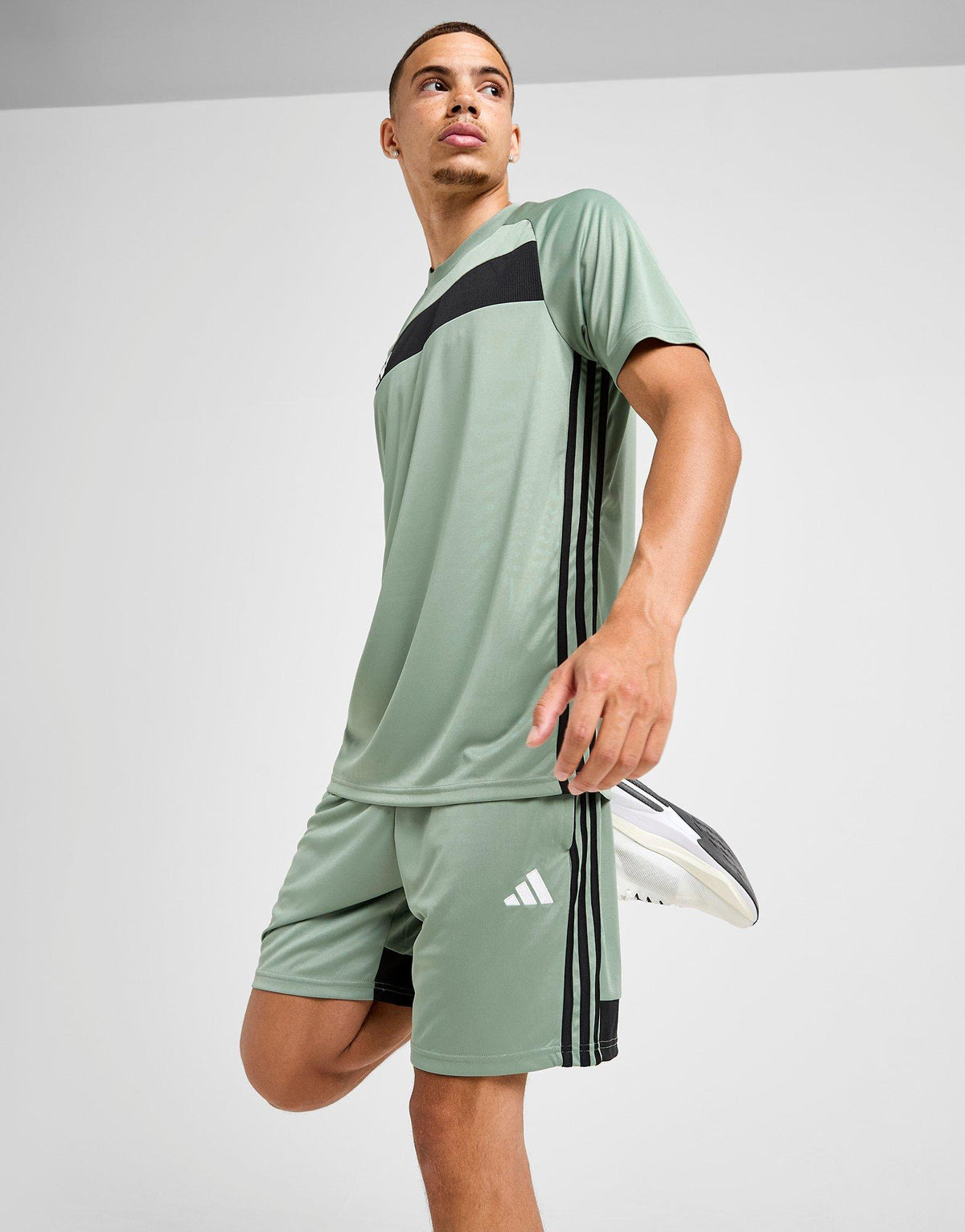 Tiro Shorts
