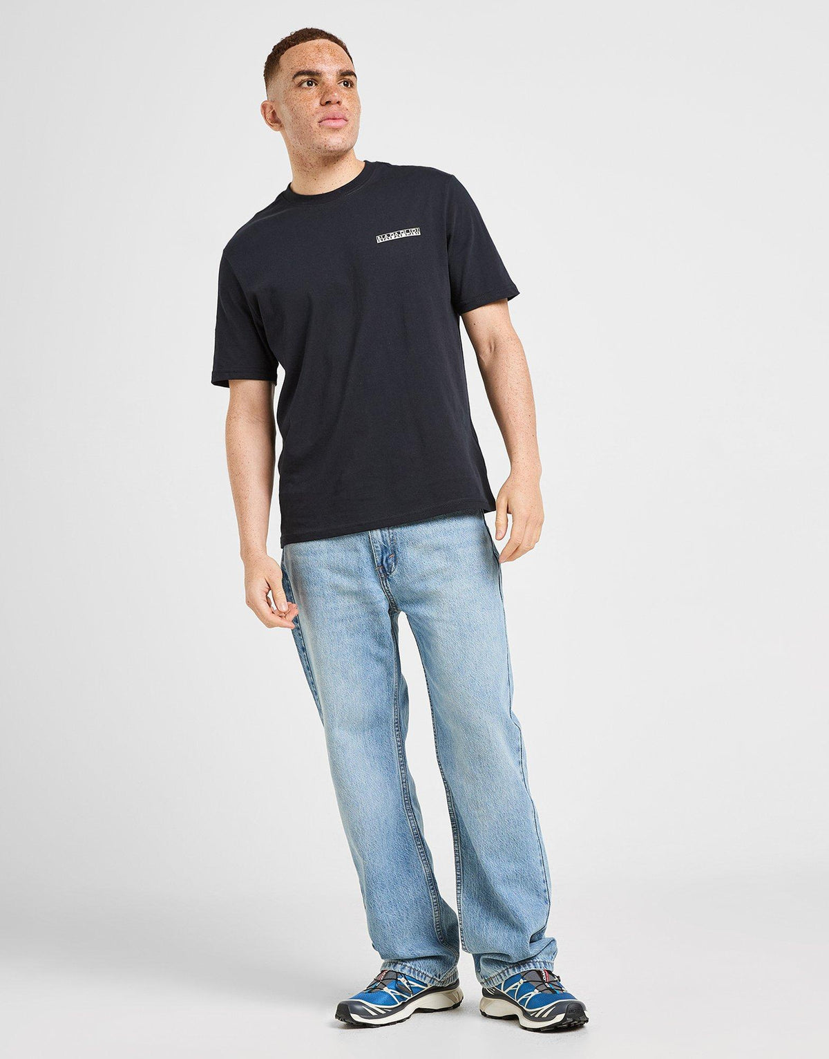 Mirada Back Graphic T-Shirt