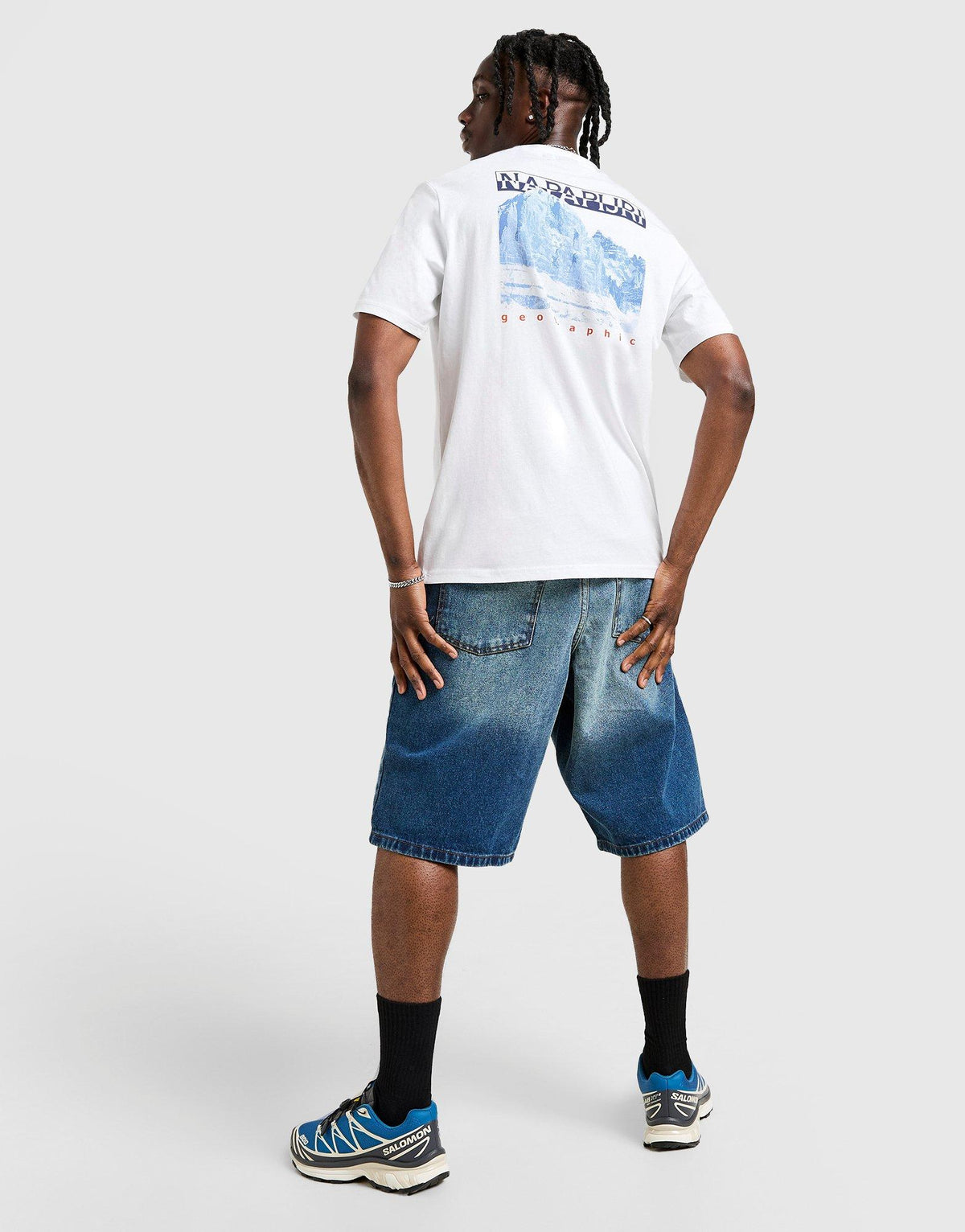 Mirada Back Graphic T-Shirt