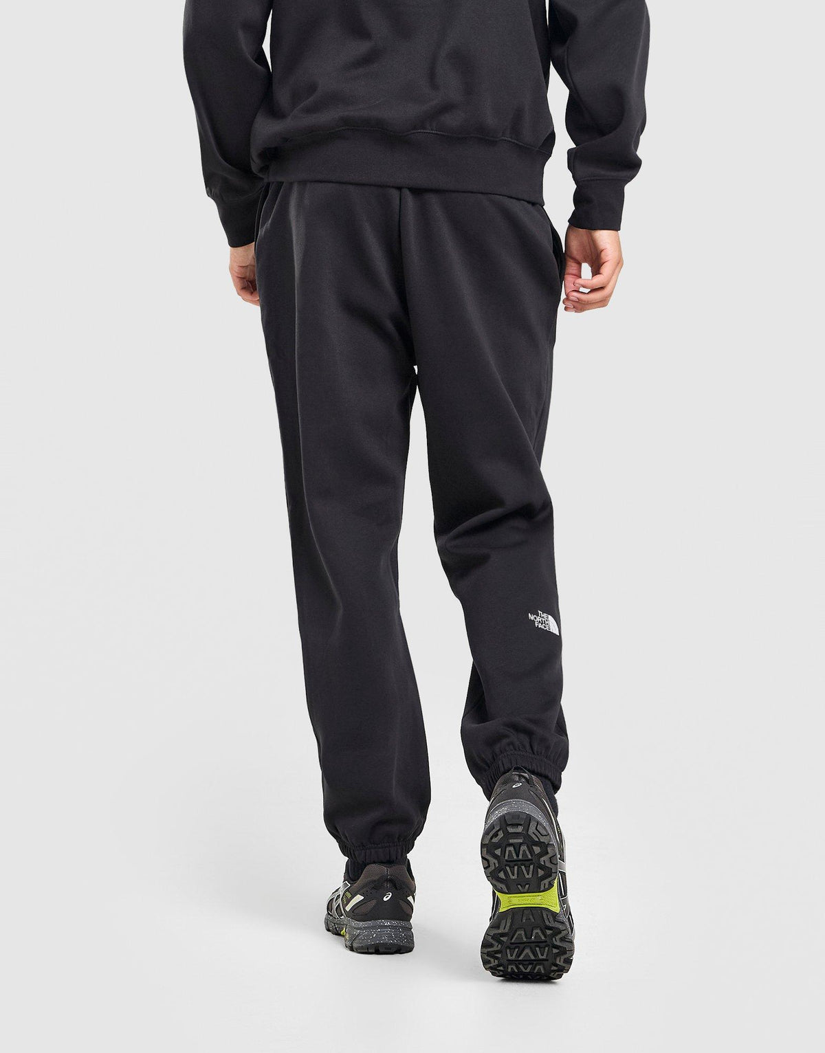 Essential Relaxed Joggers