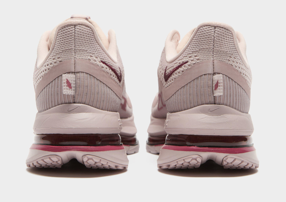 Pegasus Premium Women's