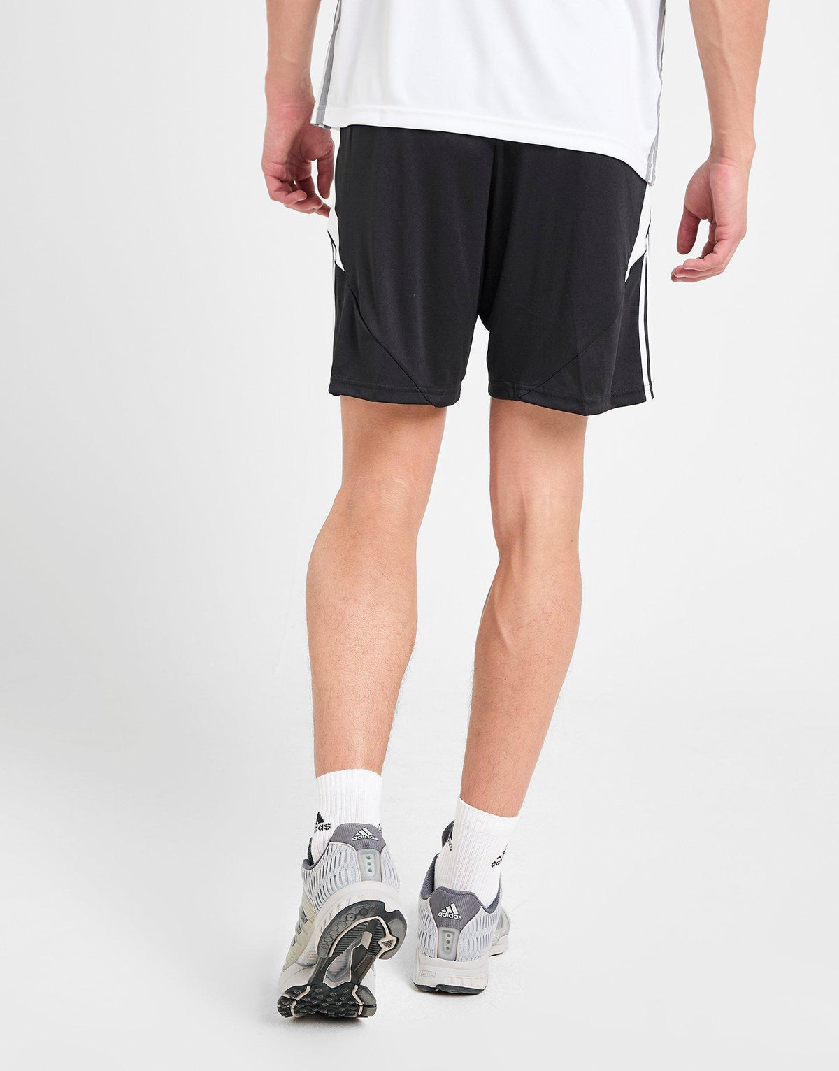 Tiro Shorts
