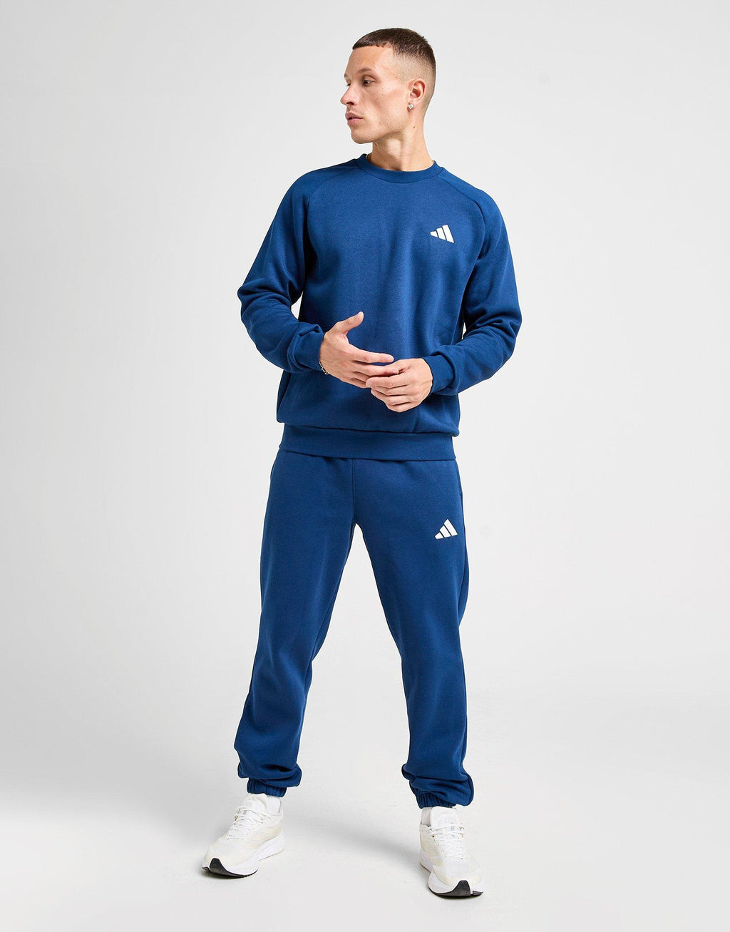 Essential Crew Sweatshirt