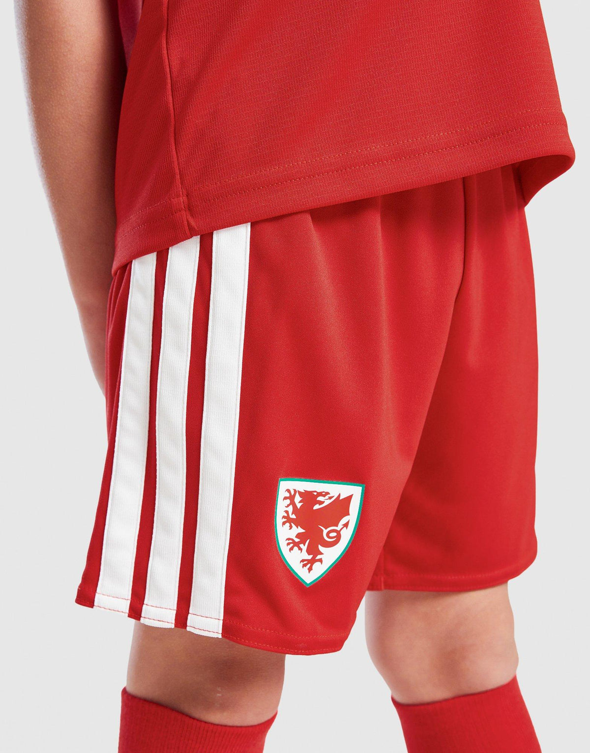 Wales 2026 Home Kit Children