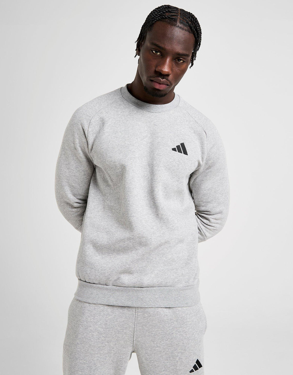 Essential Crew Sweatshirt