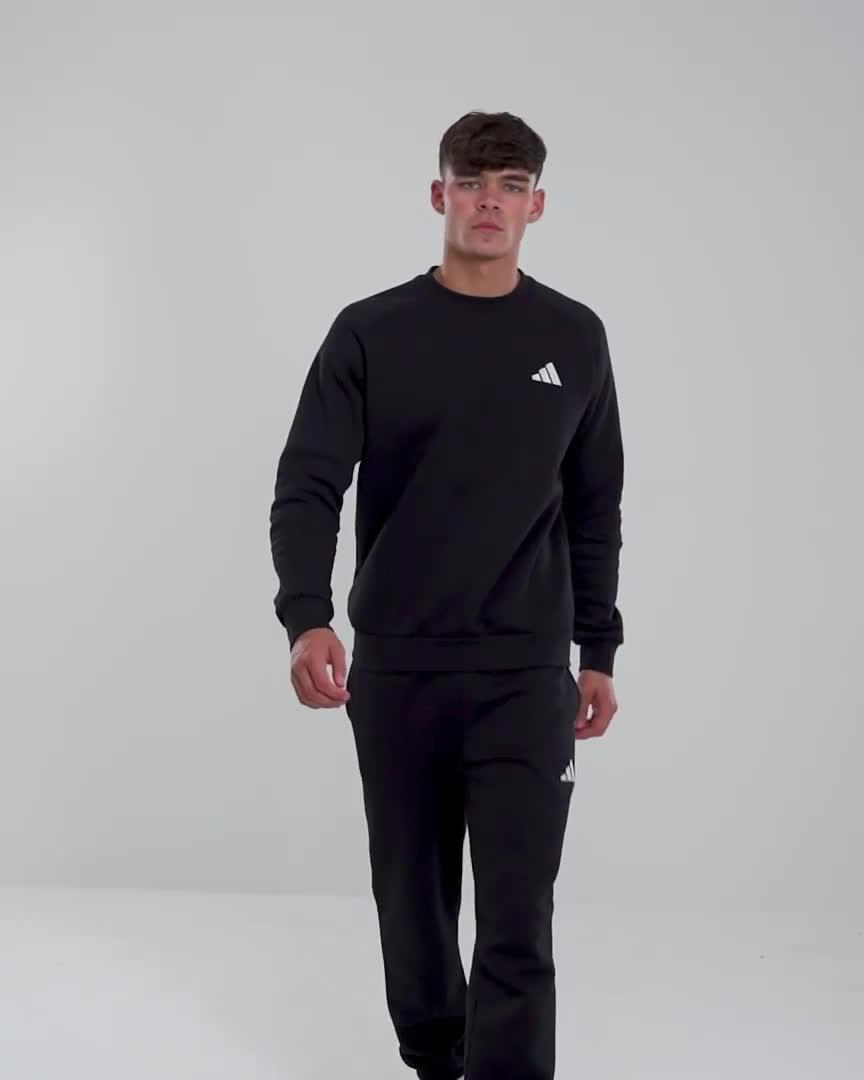 Essential Crew Sweatshirt