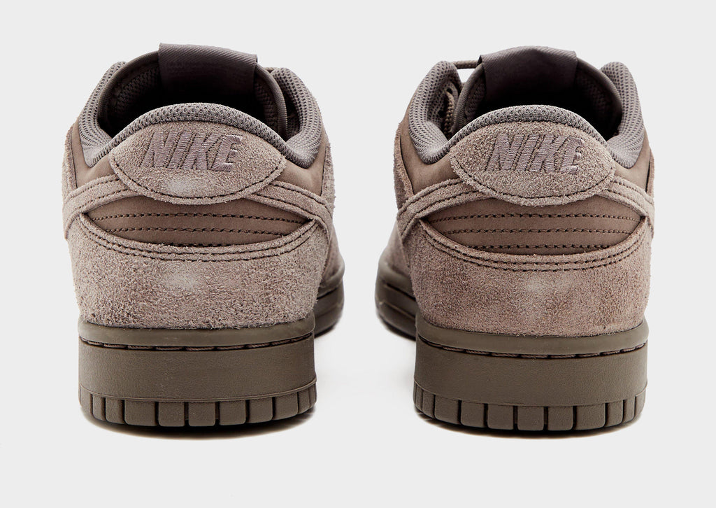 Dunk Low Retro SE