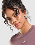 Essential Sportswear Chill Knit T-Shirt