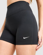 Training One U-Seam 5" Shorts
