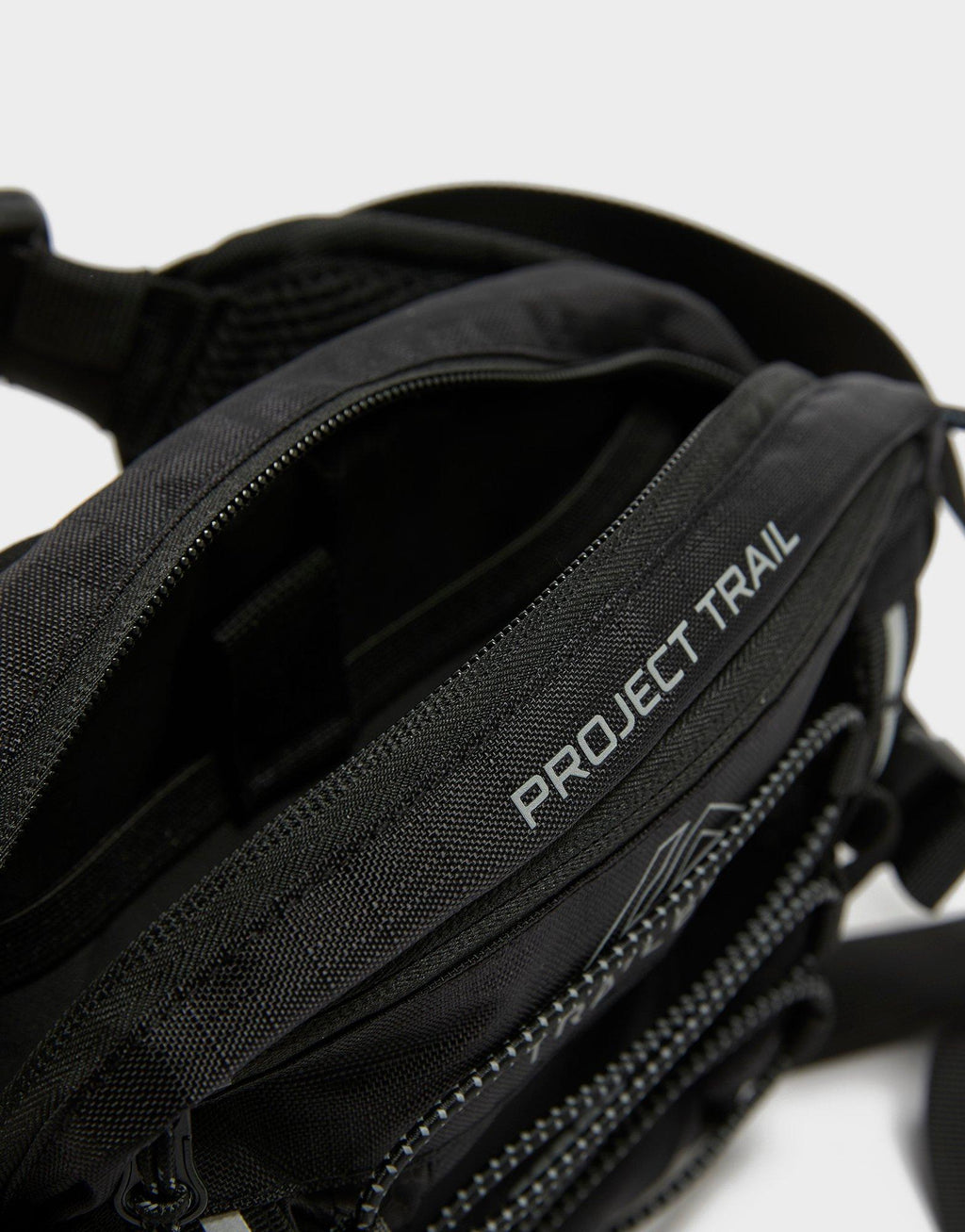 Ferox Trail Crossbody Bag