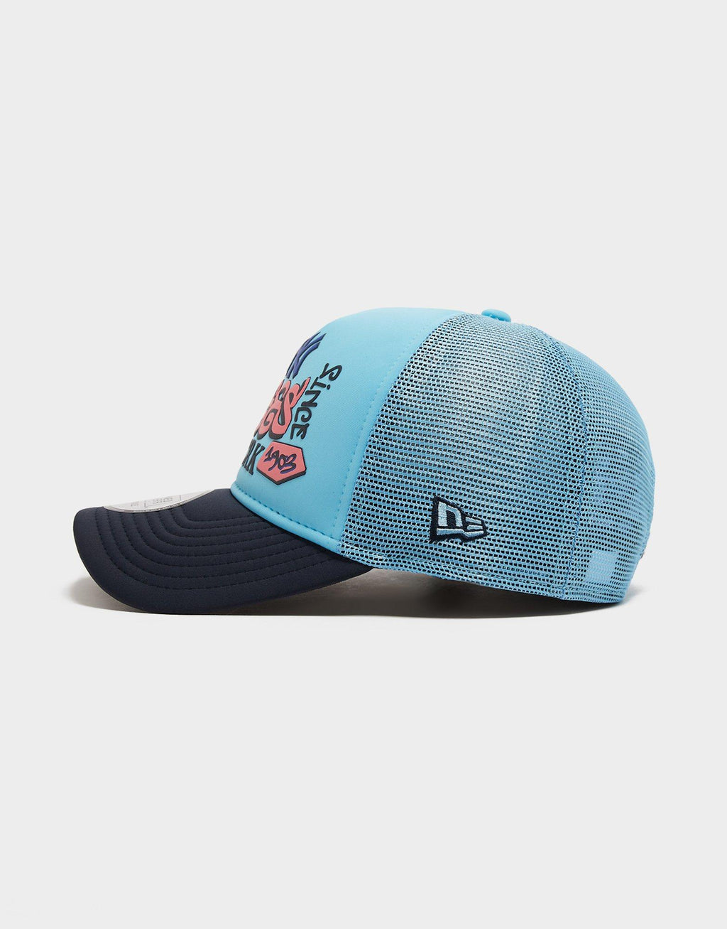 MLB New York Yankees Graffiti Trucker Cap