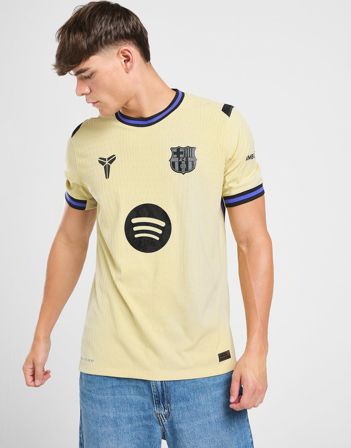 FC Barcelona 2025/26 Match Away Shirt