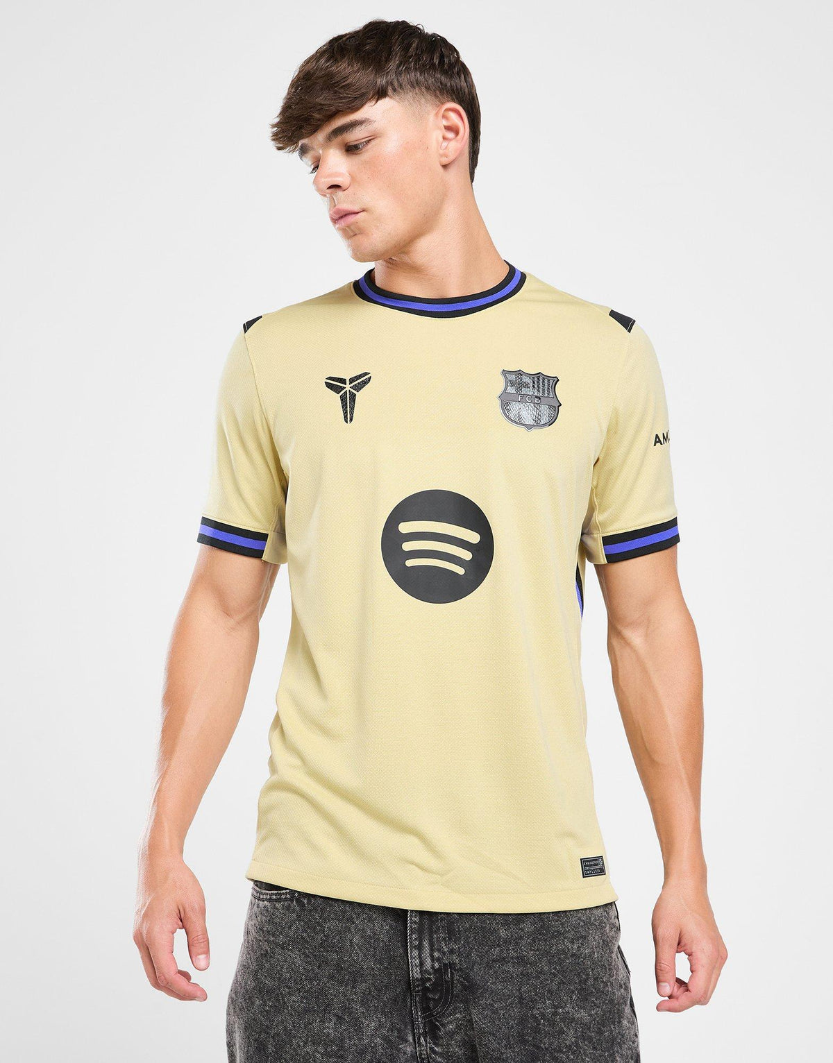 FC Barcelona 2025/26 Away Shirt