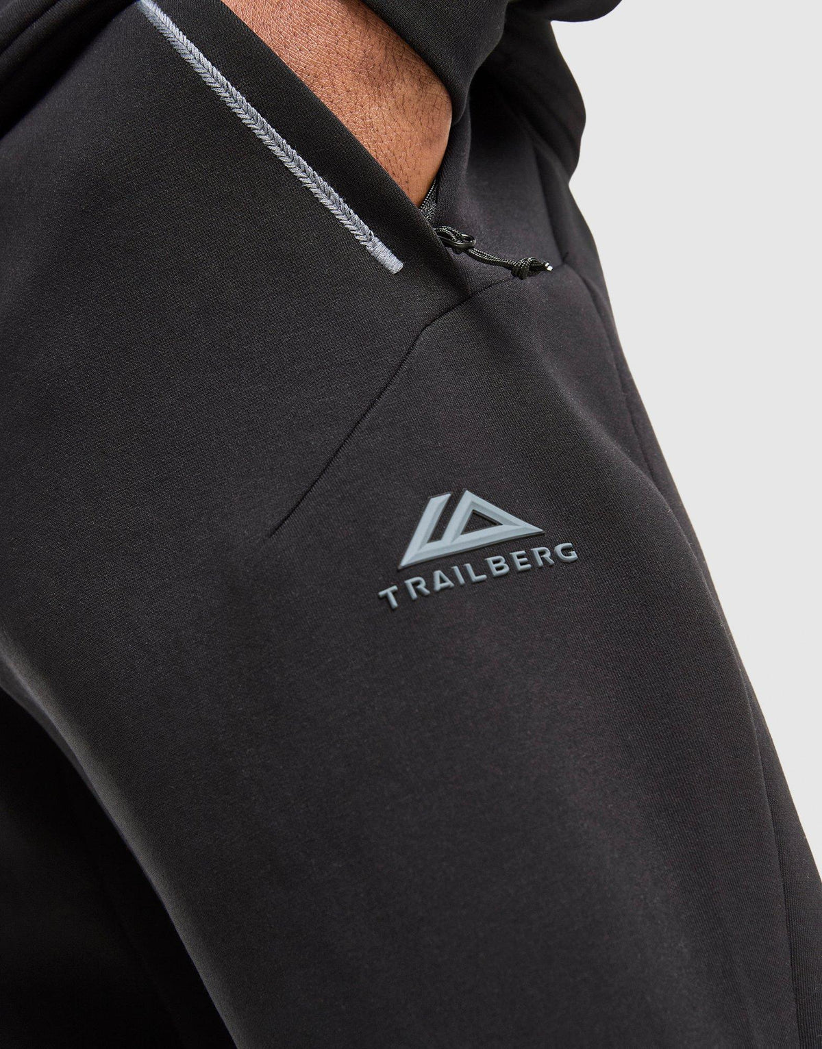 Ashfell Tracksuit