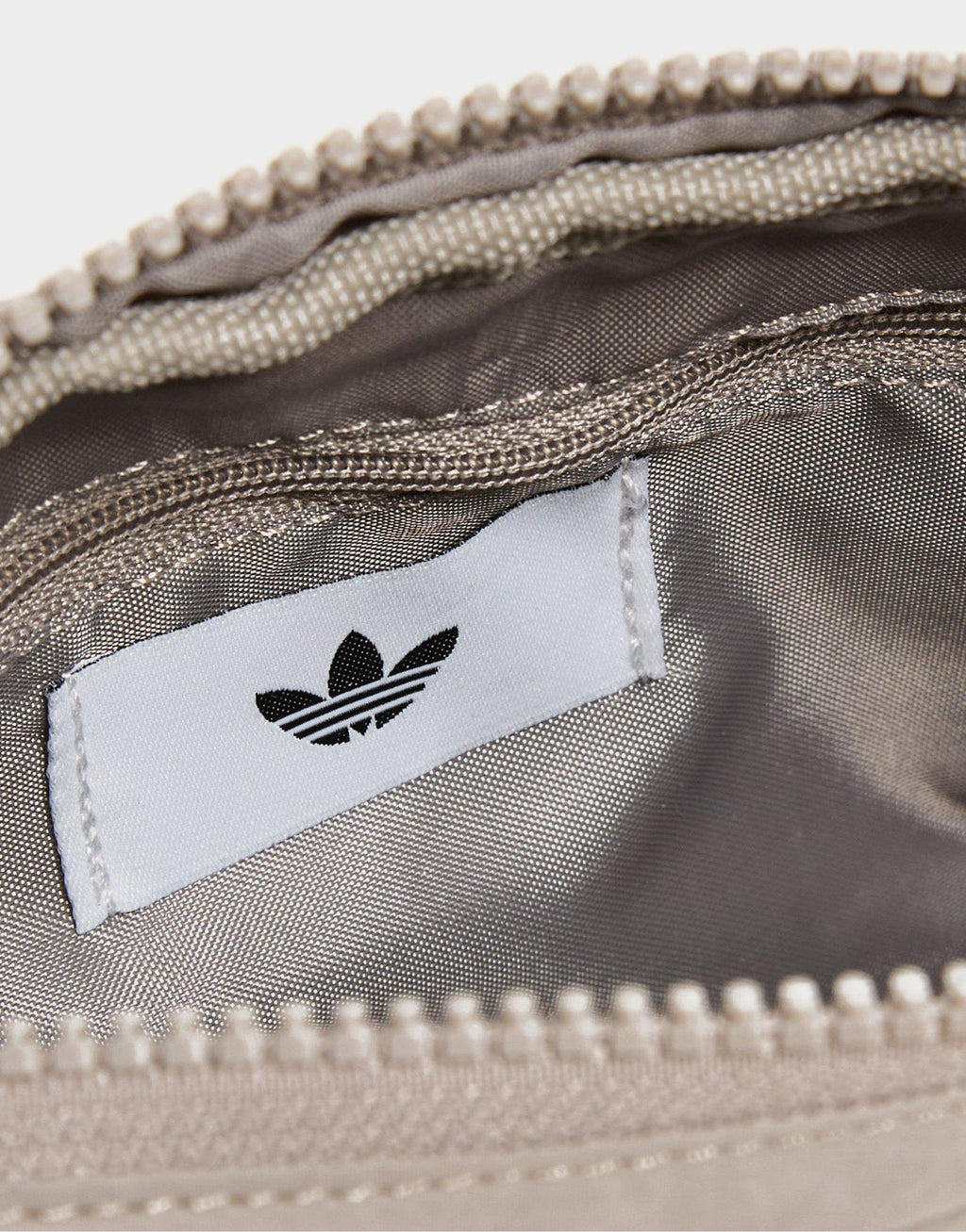 Metal Trefoil Waistpack
