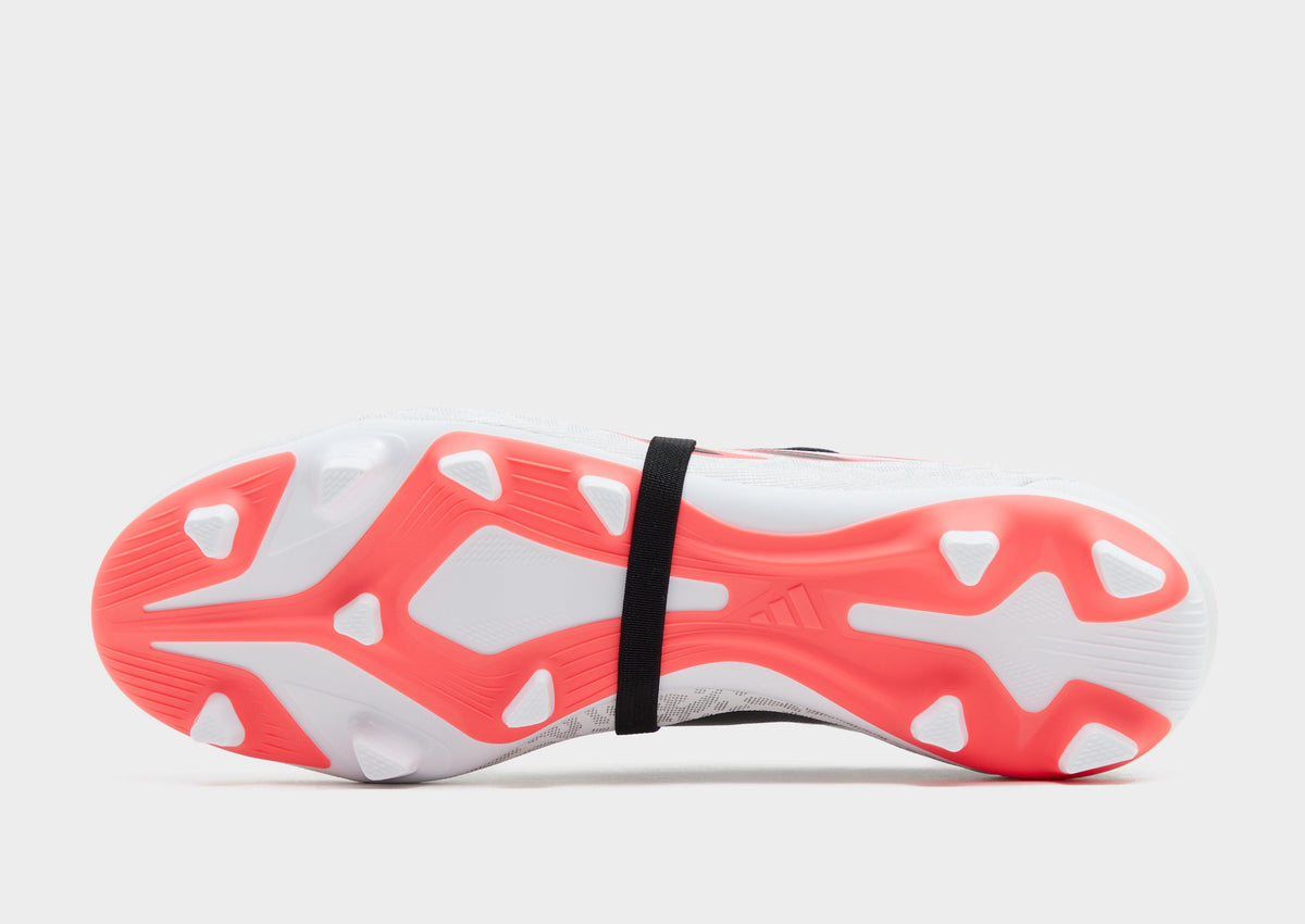 Predator Club Fold-Over Tongue FG