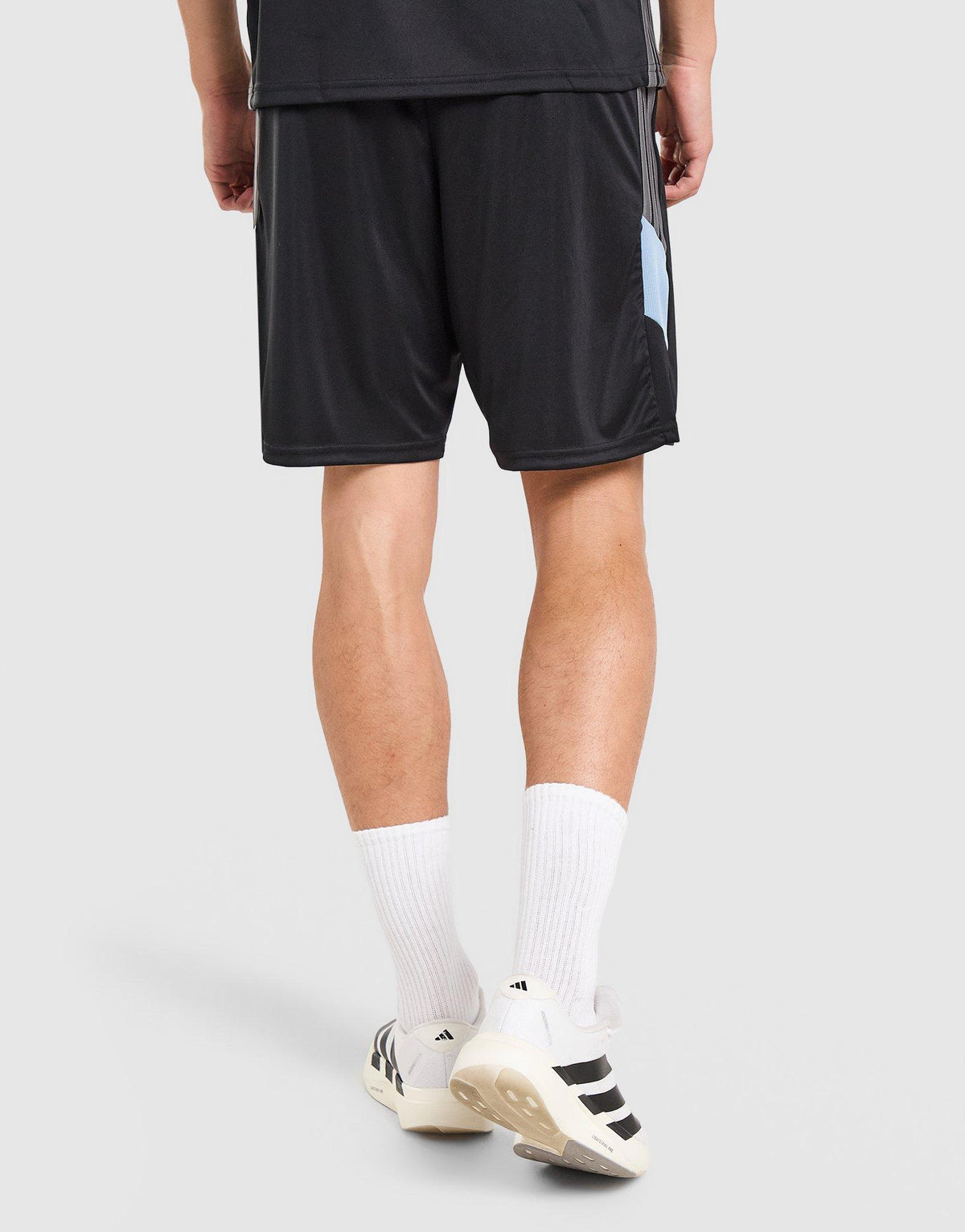 Tiro 26 Essentials Shorts