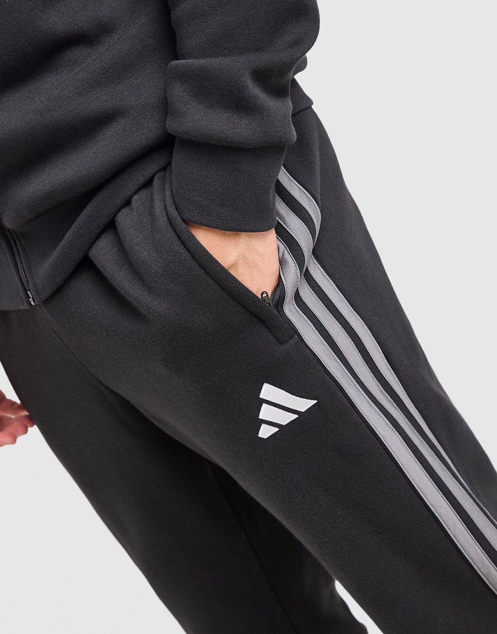 Tiro Essentials 3-Stripes Joggers