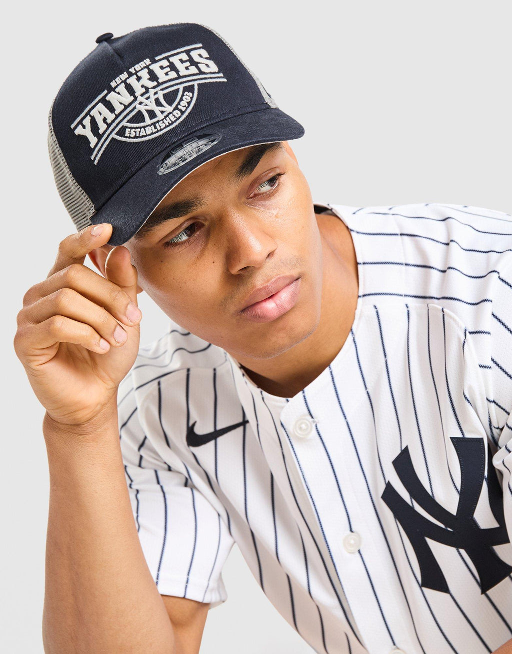 MLB M-Crown 9FORTY Trucker Cap