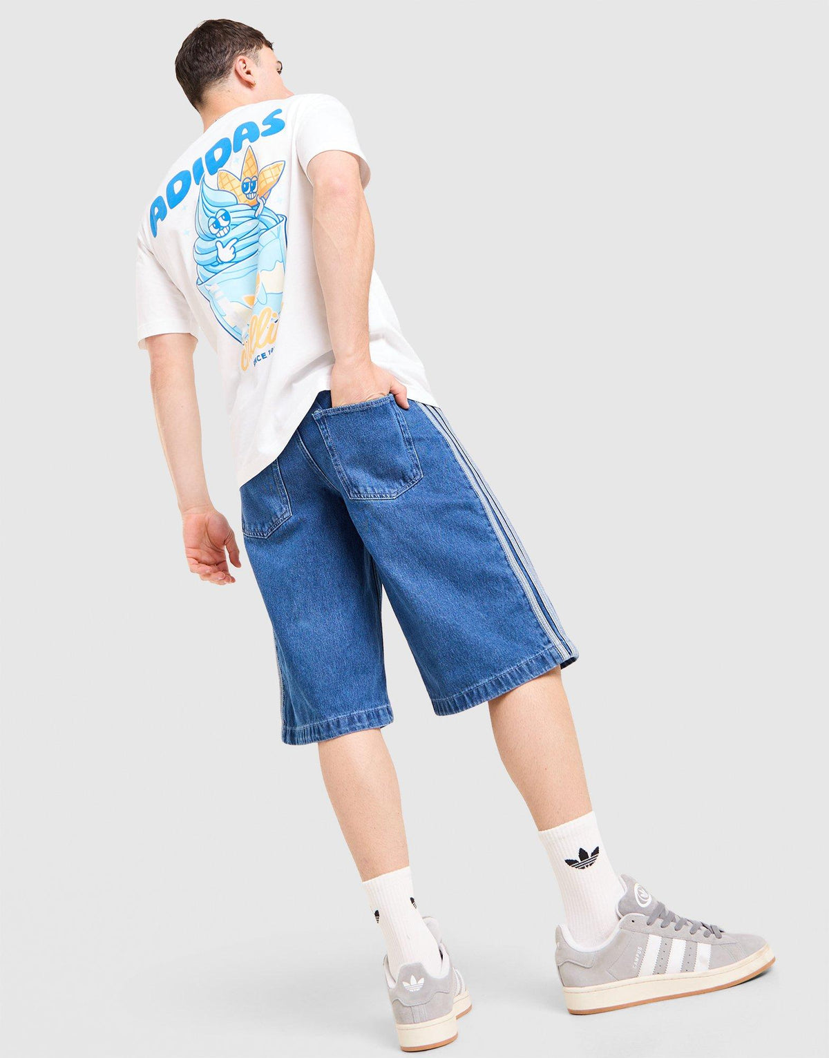 Chilling T-Shirt