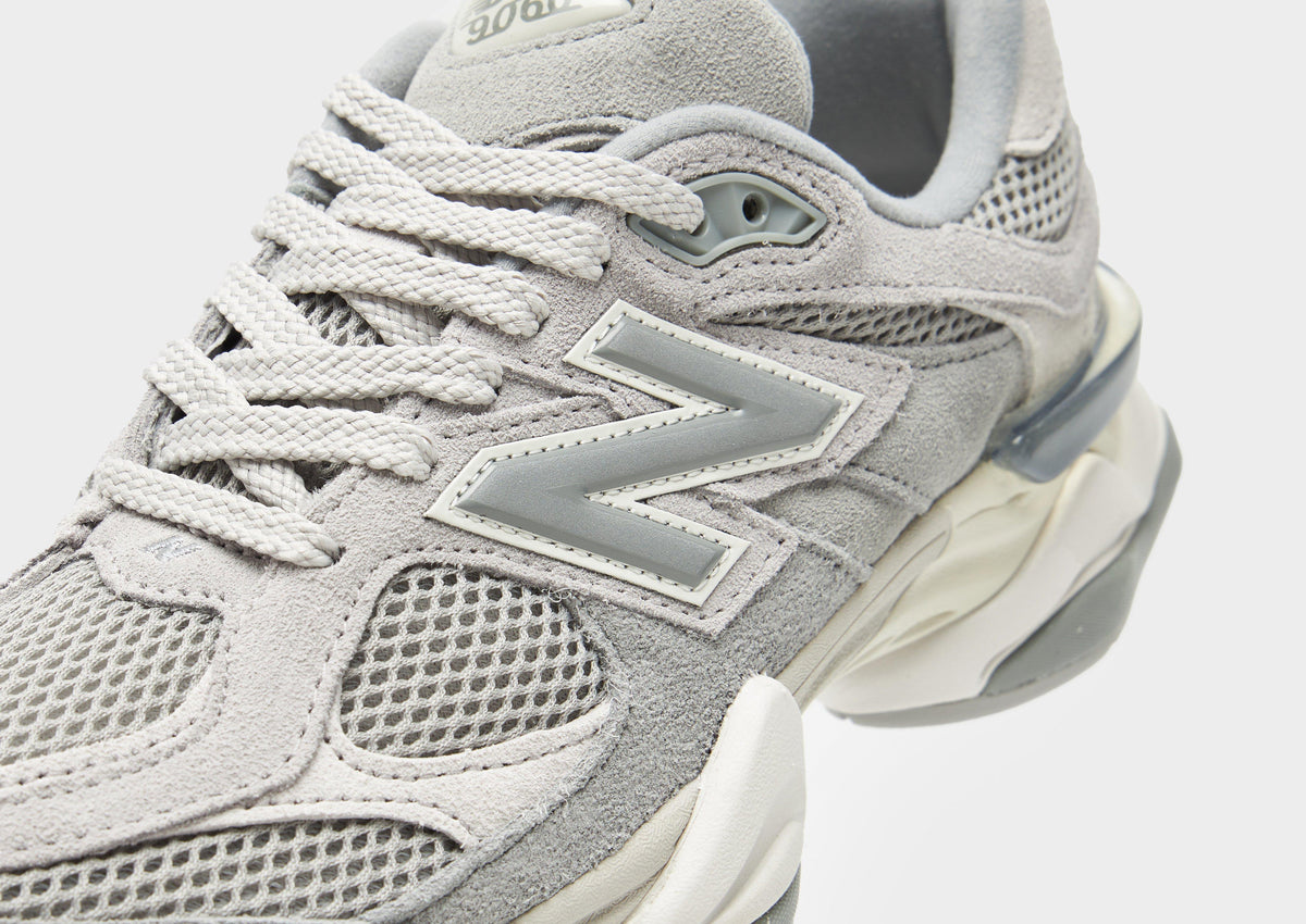 9060 Women's