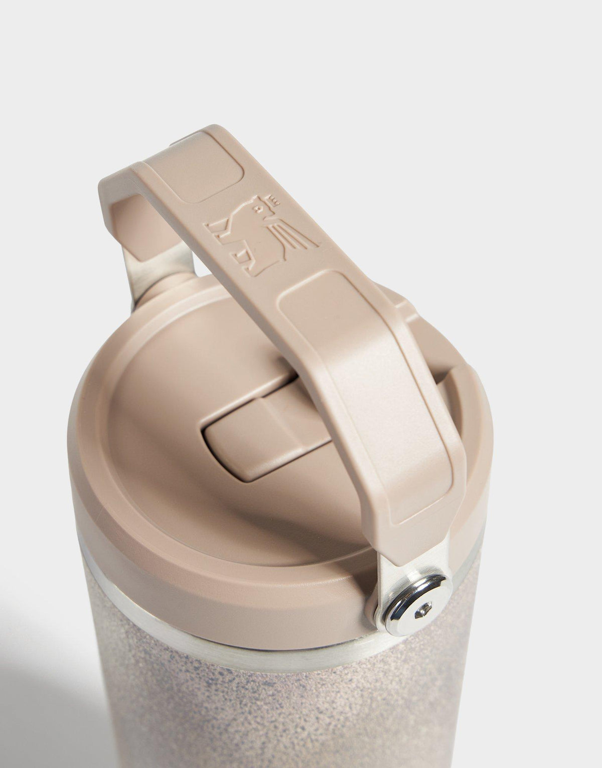 The IceFlow Flip Straw Tumbler 880mL