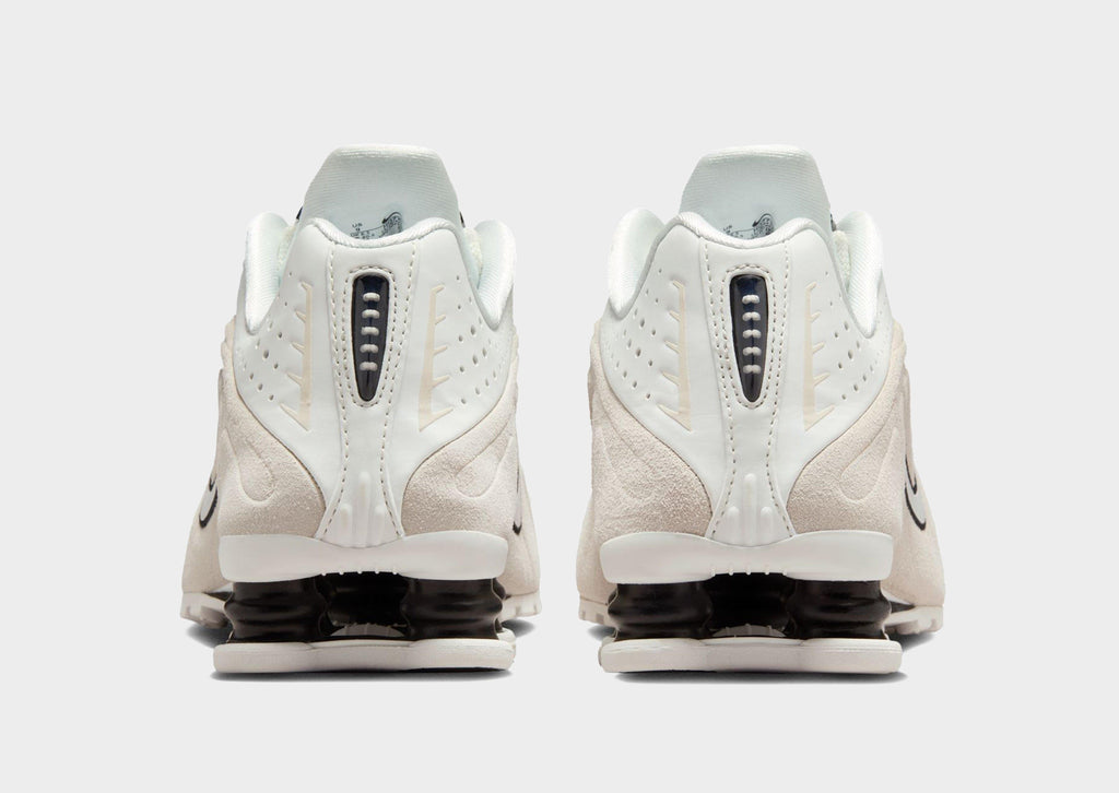Shox R4 Suede