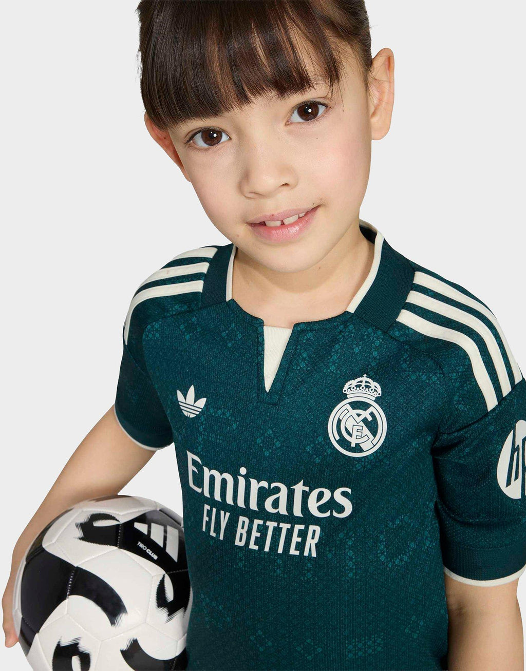 Real Madrid 2026/27 Away Kit Children