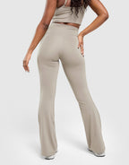 Logo U-Seam Flared Leggings